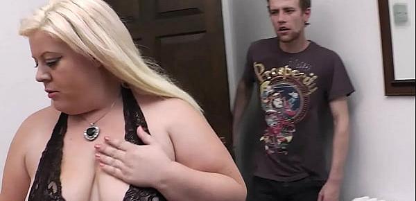  He doggystyles big tits blonde bbw